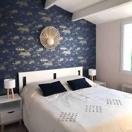 Casa de Férias Maison Renovee Noirmoutier A 700 M *